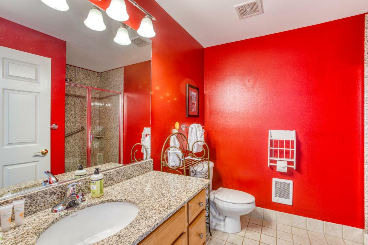 Beach Views Apartment Westport Luaran gambar